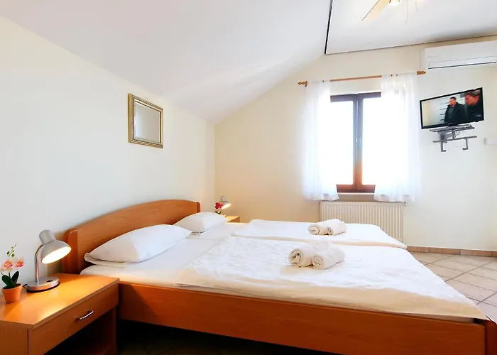 Appartement Cozy In With Wifi Jezera