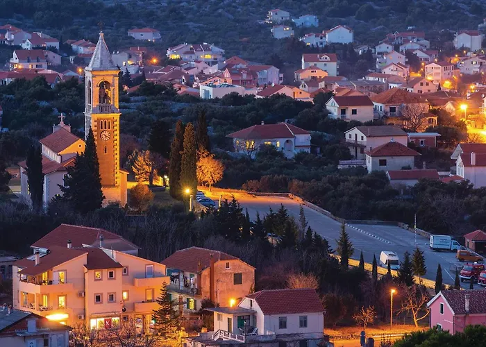 Cozy In With Wifi Appartamento Jezera